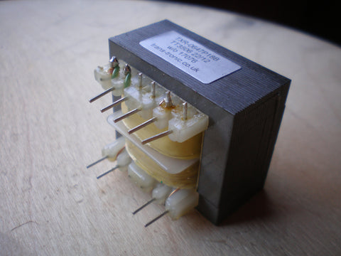 240 Volt transformer (0-240) to 10 Volts (0-10)      Z1150