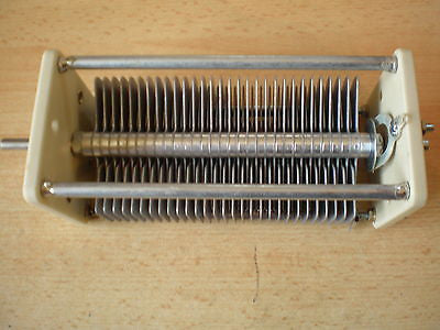 650 pF 3KV Variable Air Capacitor  made by Jackson Brothers,no - 5720/13  HM25