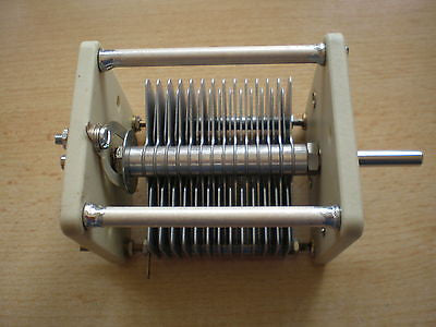 300 pF 3KV Variable Air Capacitor  made by Jackson Brothers,part no - 5720/11   HM51