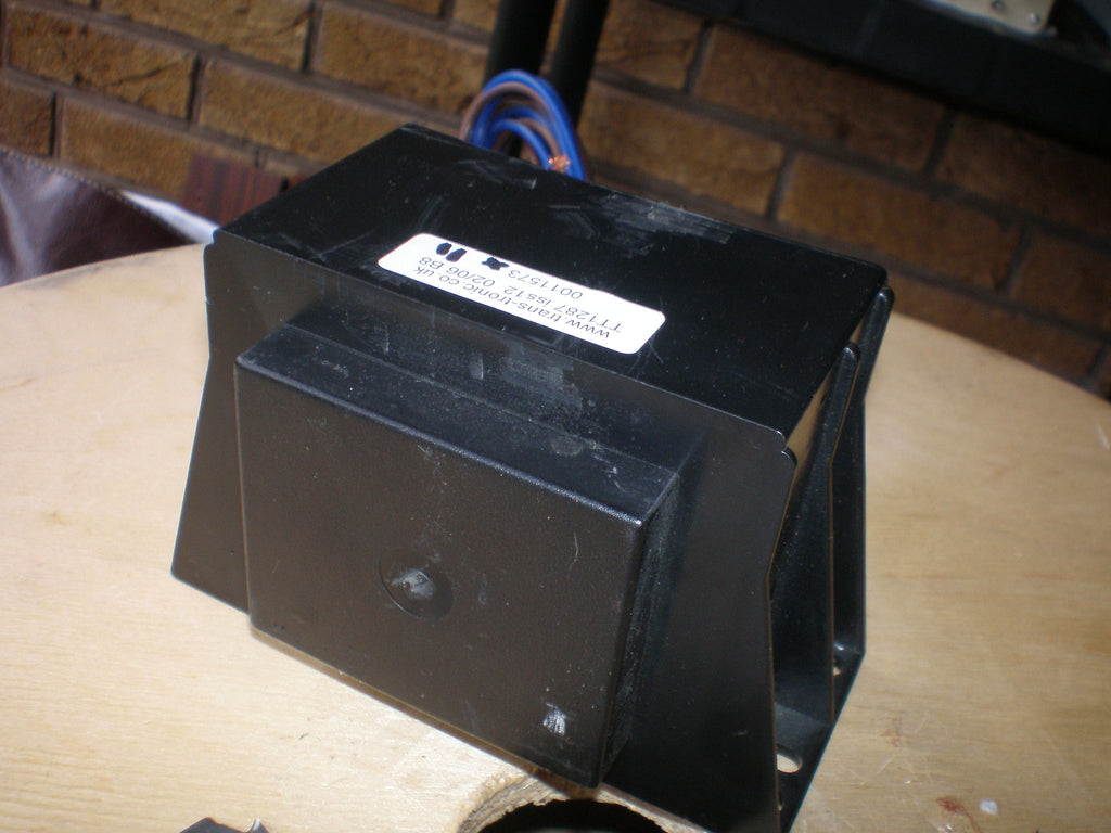 0-240 voltsto 0-11.8 volts Encapsulated transformer